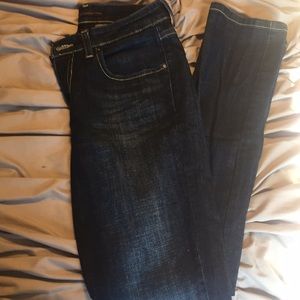 Levi’s Mid Rise Skinny Jean